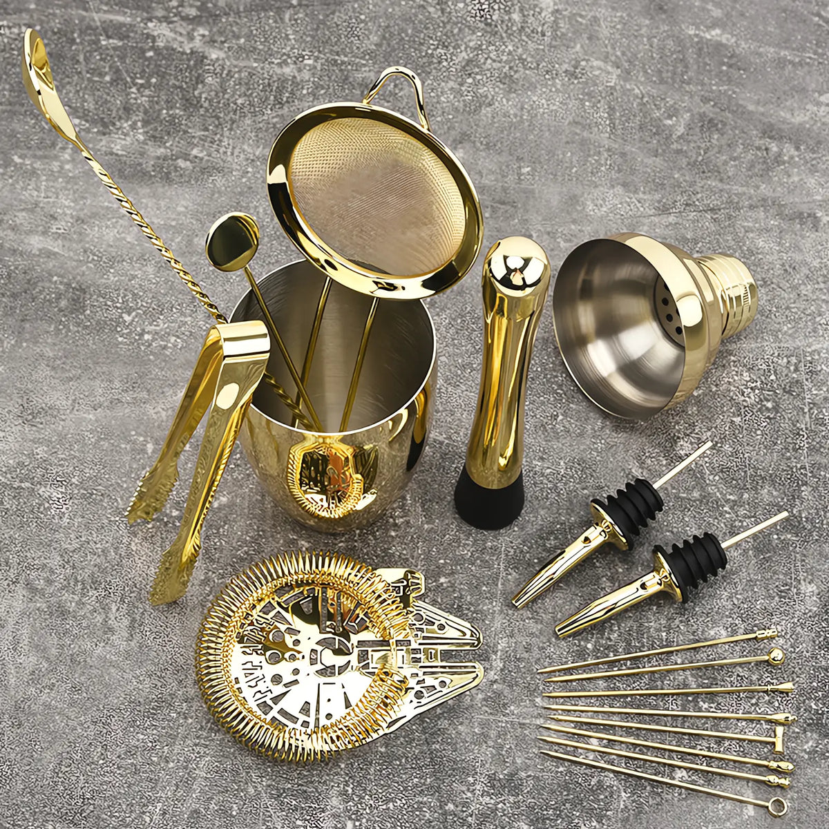 Spaceship 17-Piece Barware Set