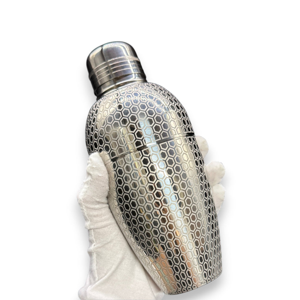 Geometric Hexagon Cobbler Shaker - 500ml Precision Etched Matrix Cocktail Shaker (High-Polish Steel)